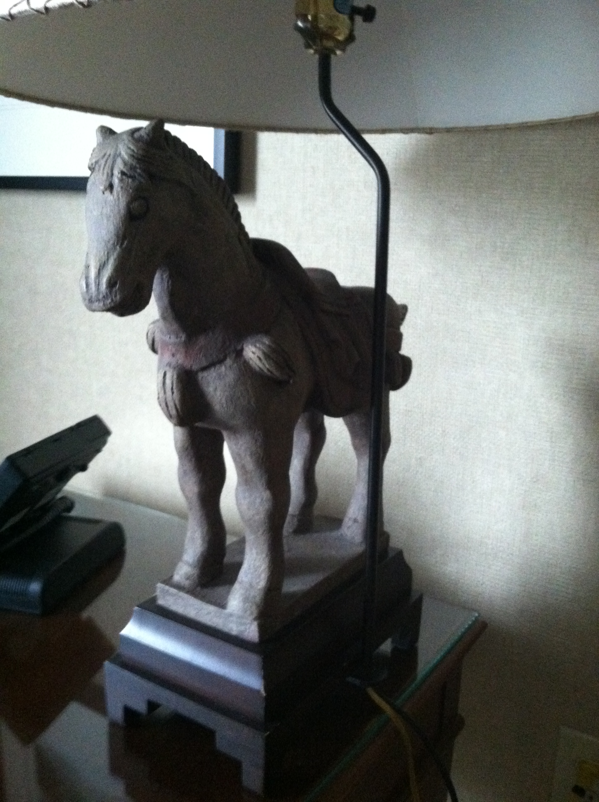 There are even nice artistic touches in the rooms like this lamp.
