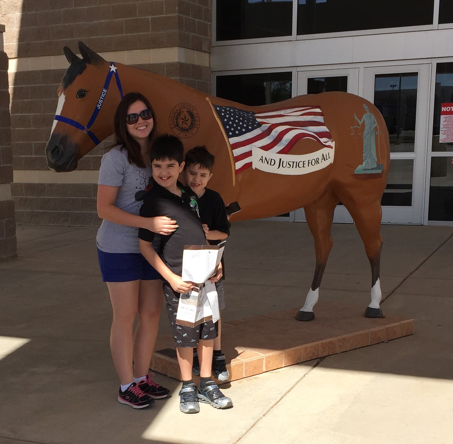 This is the last Hoof Prints horse I'm going to put up here. His name is Justice and he is one of the horses that is part of Hoof Prints but not located in Amarillo. You can find Justice in Canyon, Texas at the Randall Country Justice Center.